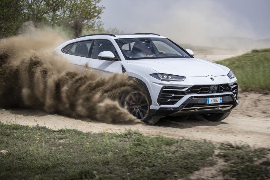  Lamborghini Urus Off-Road Package 2018 года  (WW) (фото 10 из 15)